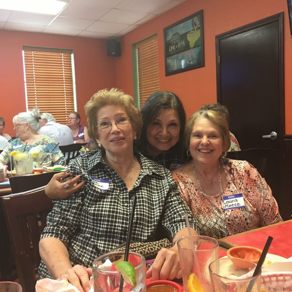 Sissie Woods, Carla Castro and Laura Meece (2)